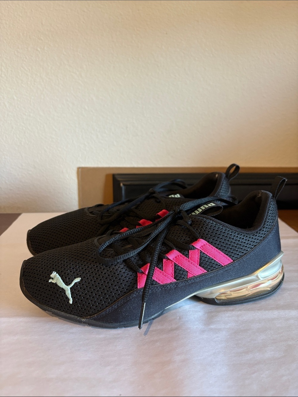 Puma Sneakers black and pink